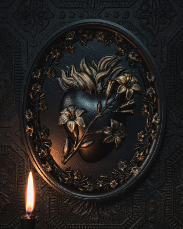 Heiliges Herz Gothic Wandbild mit Lilien 20cm ★